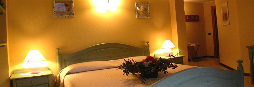 洛坎达圣安娜酒店（Locanda Sant'Anna Hotel Argegno）